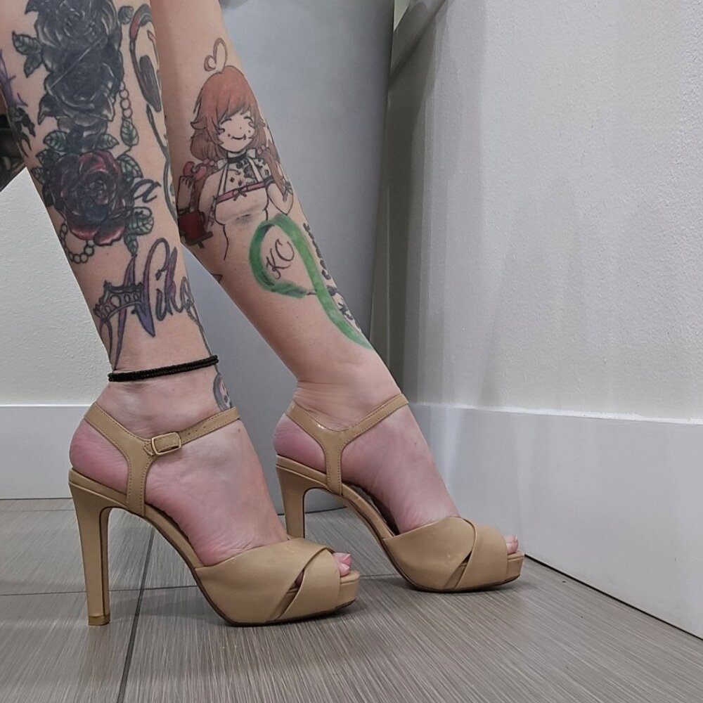 Dune London ✦ Beige Patent Strappy Heels ✦ Open Toe Buckle Sandals US 6.5